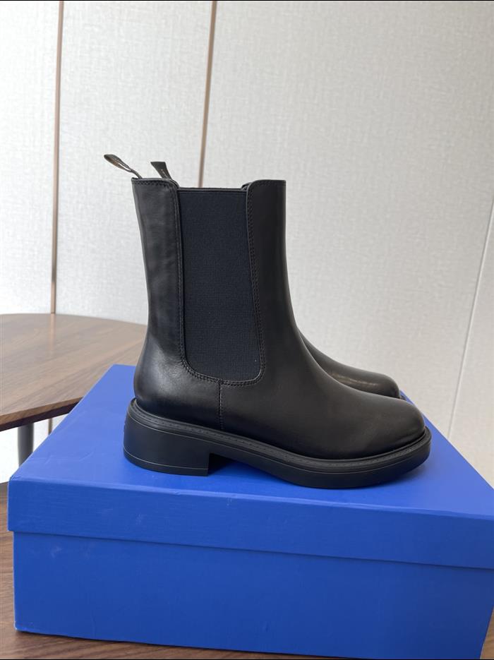 2025112817242748 350